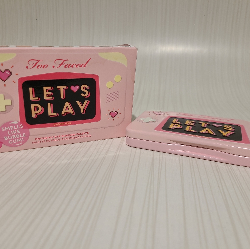Too Faced Let's Play On the Fly Eye Shadow Palette New Box